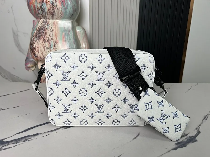 All categories 💚 Top version men’s bags 💚 LV 2024 official website new LV crossbody bag