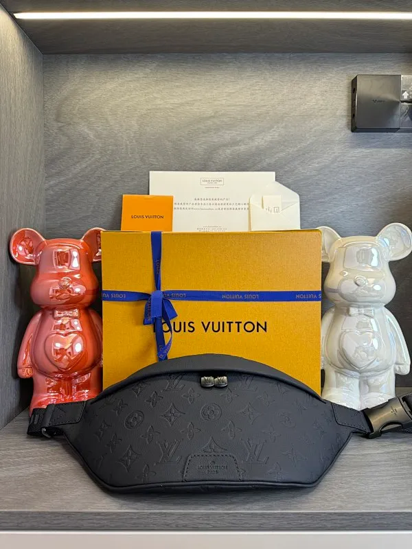 All categories 💚 Top version men’s bags 💚 LV 2024 new LV waist bag