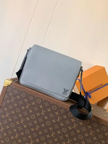 All categories 💚 Top version men’s bags 💚 LV 2024 official website new LV crossbody bag