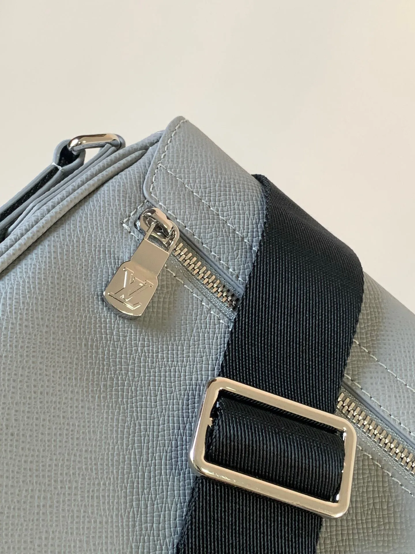 All categories 💚 Top version men’s bags 💚 LV 2024 official website new LV crossbody bag