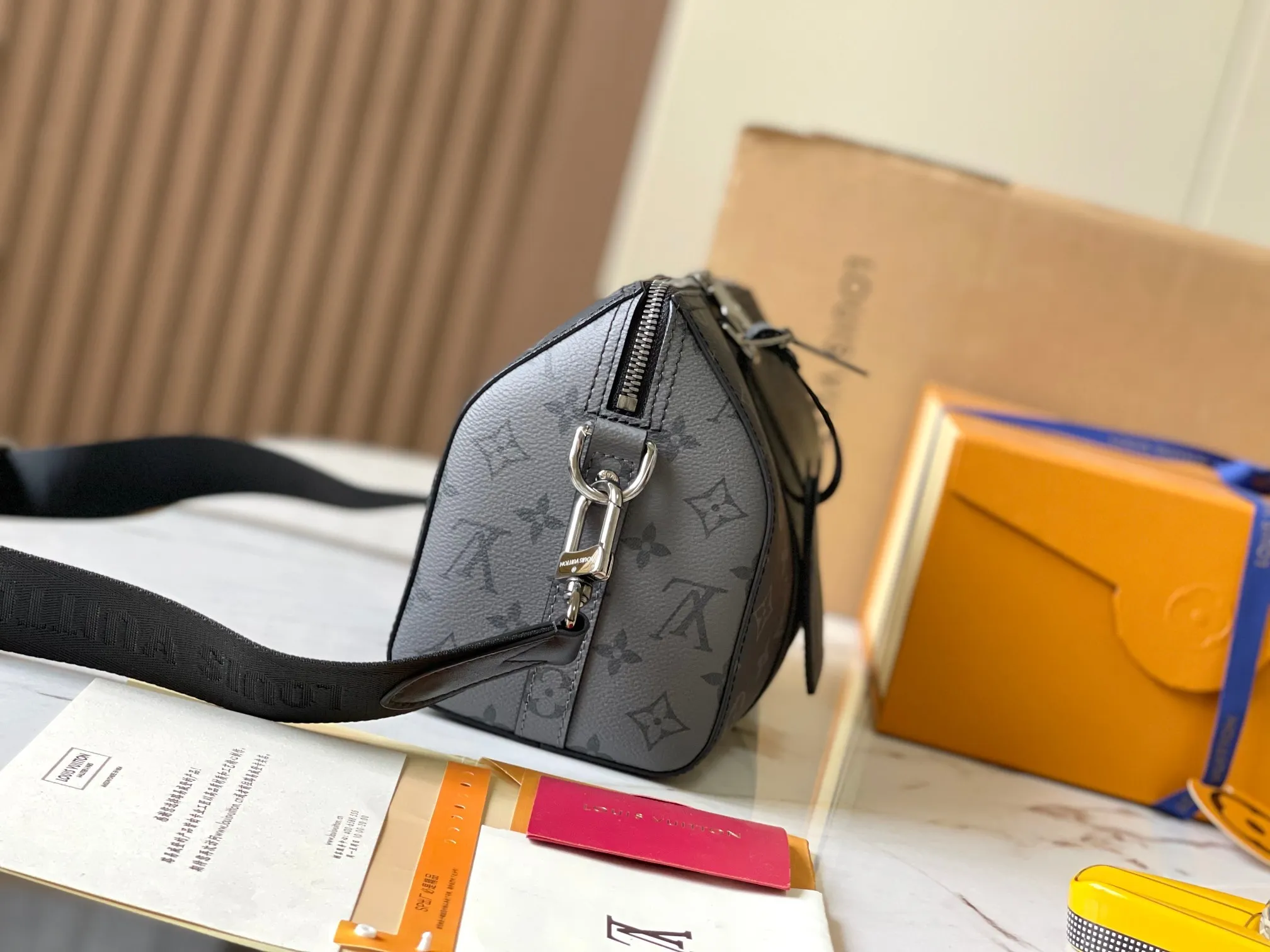 All categories 💚 Top version men’s bags 💚 LV 2024 new LV crossbody bag