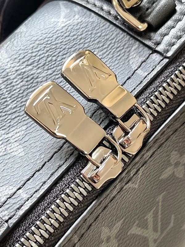 All categories 💚 Top version men’s bags 💚 LV 2024 new LV crossbody bag
