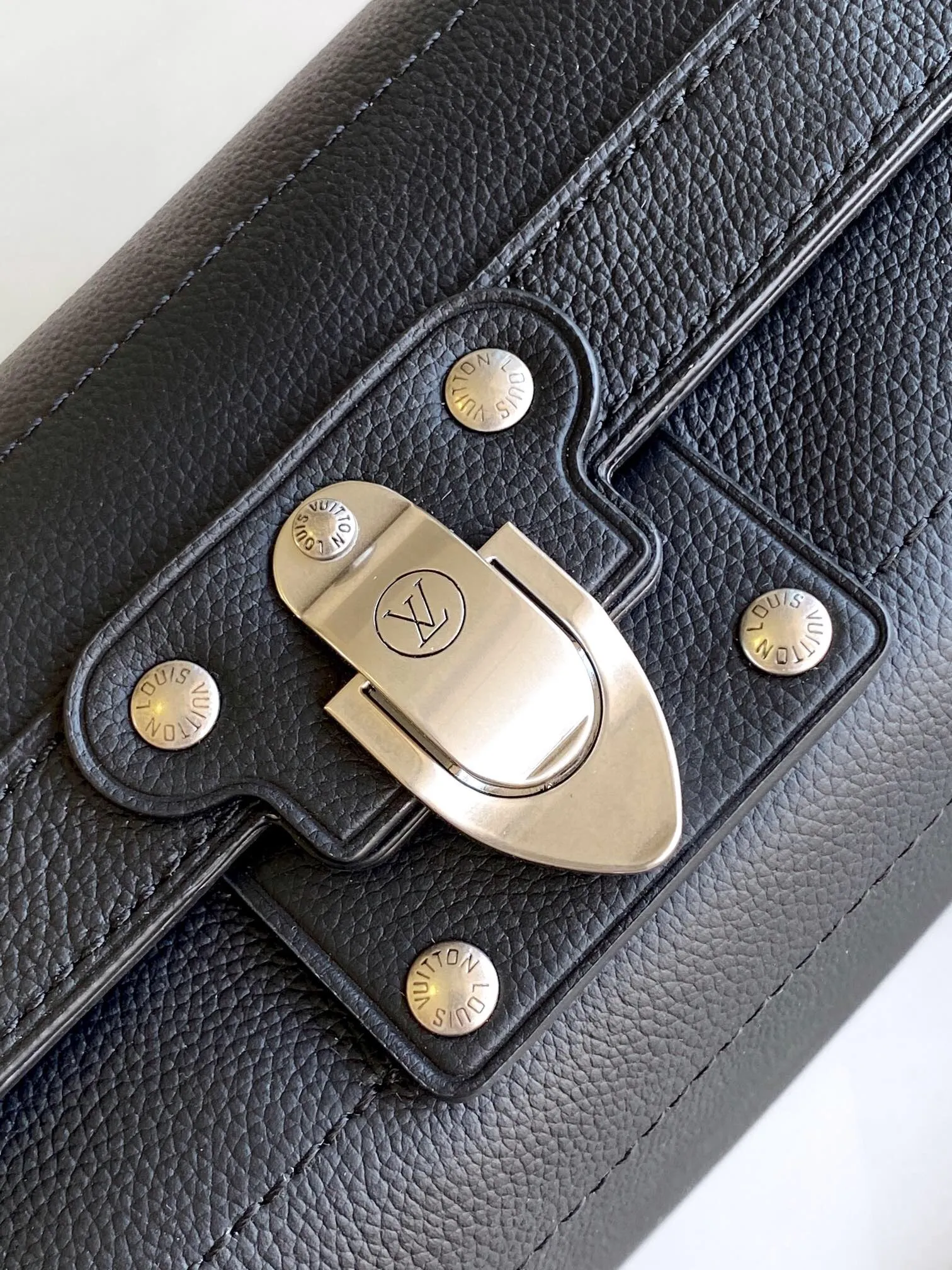 All categories 💚 Top version men’s bags 💚 LV 2024 official website new LV crossbody bag