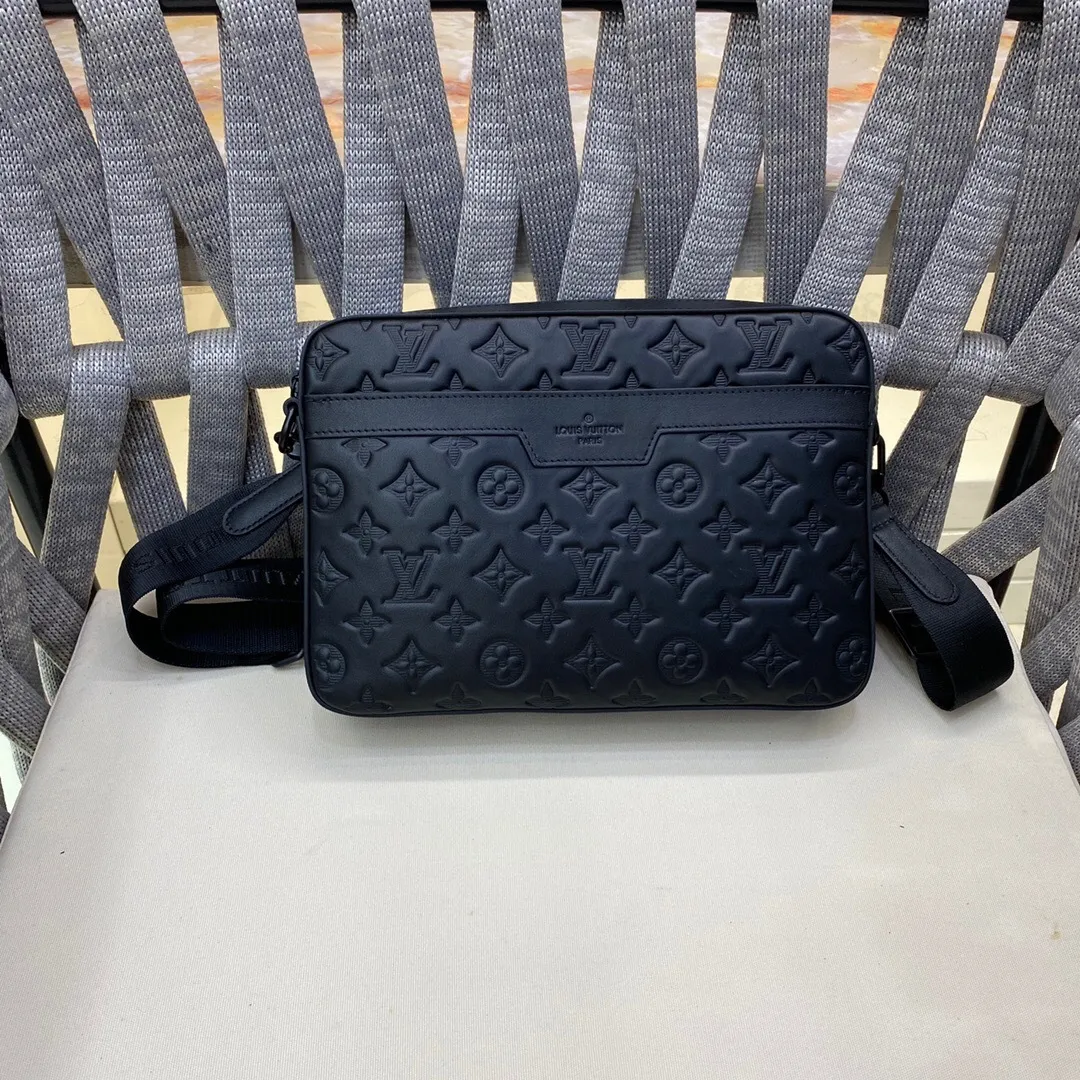 All categories 💚 Top version men’s bags 💚 LV 2024 new LV crossbody bag