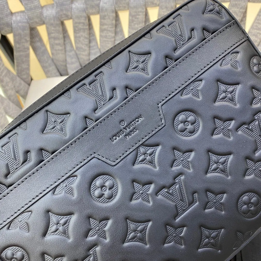 All categories 💚 Top version men’s bags 💚 LV 2024 new LV crossbody bag