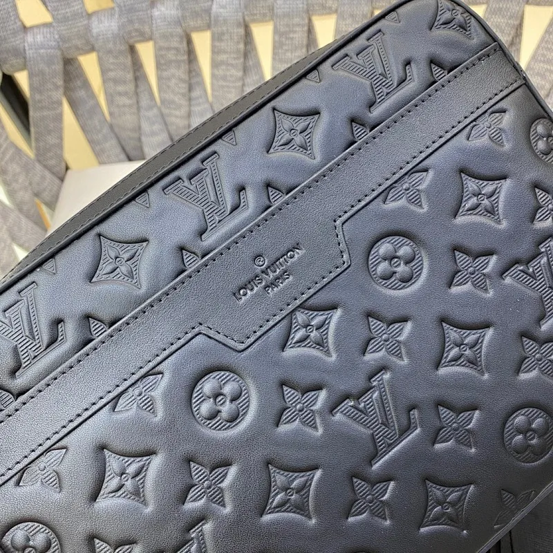 All categories 💚 Top version men’s bags 💚 LV 2024 new LV crossbody bag