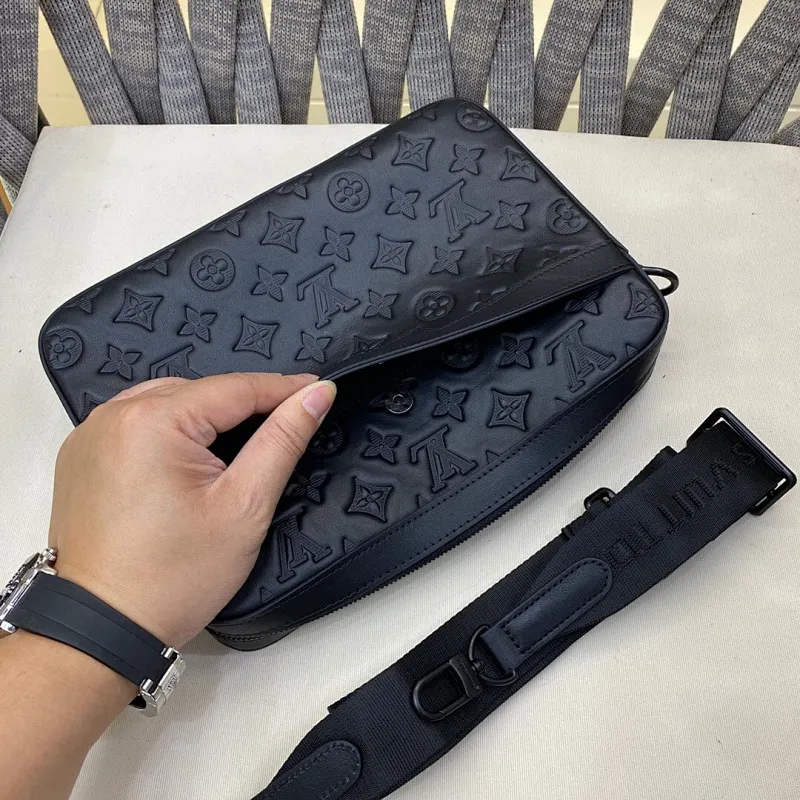 All categories 💚 Top version men’s bags 💚 LV 2024 new LV crossbody bag
