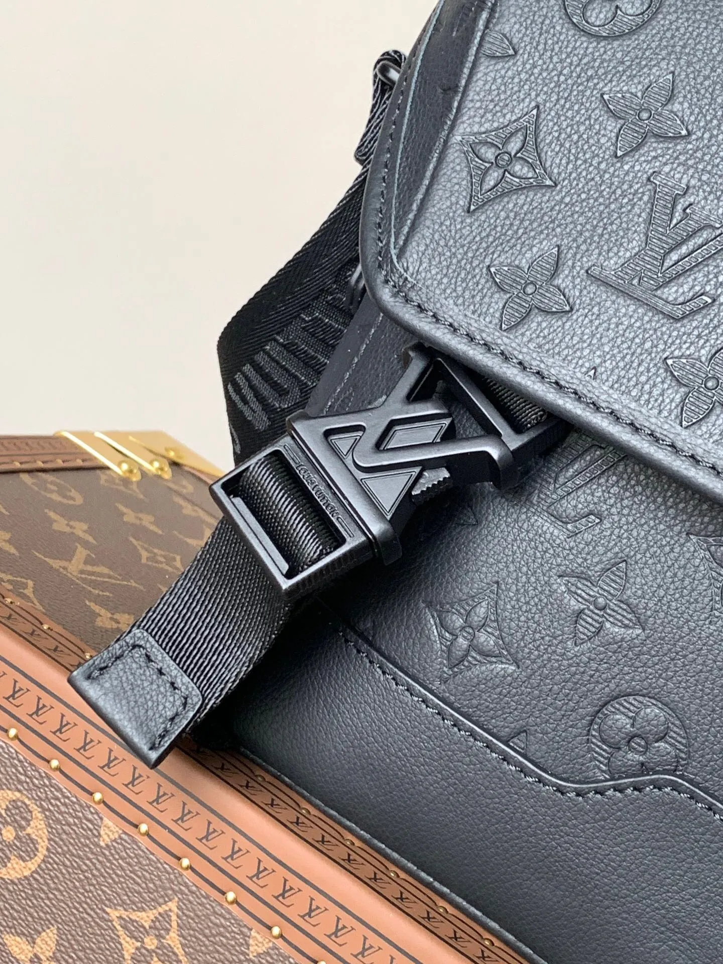 All categories 💚 Top version men’s bags 💚 LV 2025 official website new LV crossbody bag
