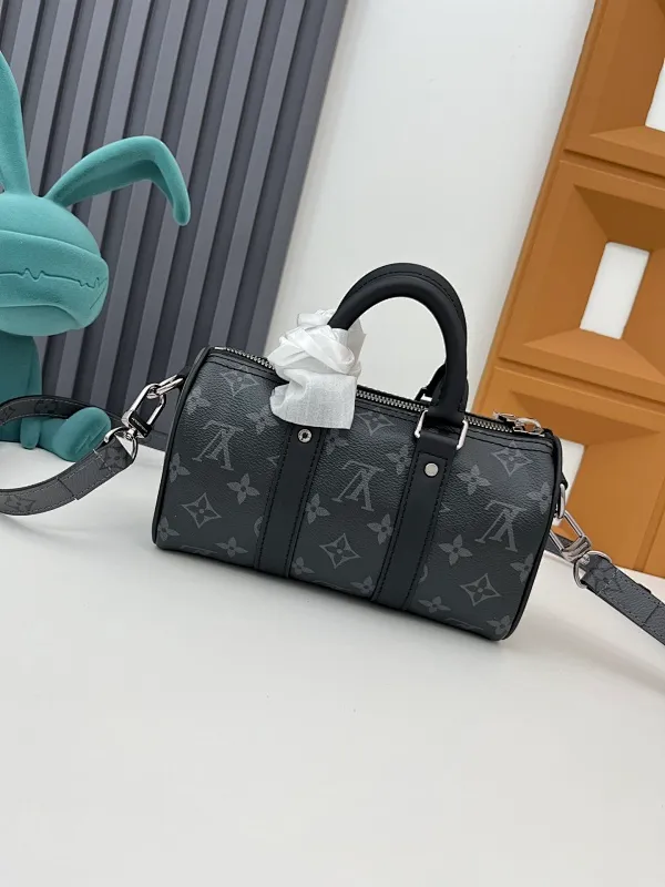 All categories 💚 Top version men’s bags 💚 LV 2024 official website new LV crossbody bag