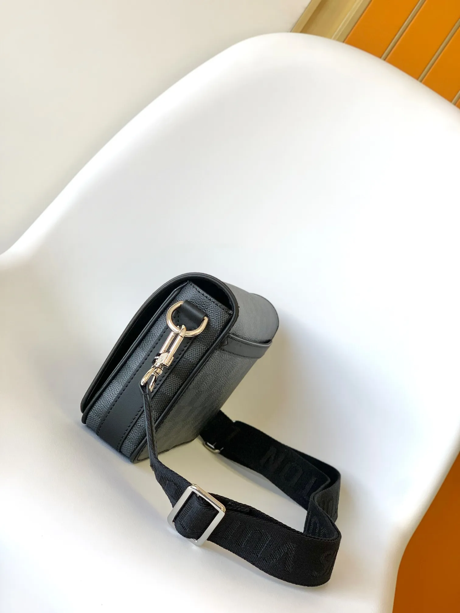 All categories 💚 Top version men’s bags 💚 LV 2023 new LV crossbody bag