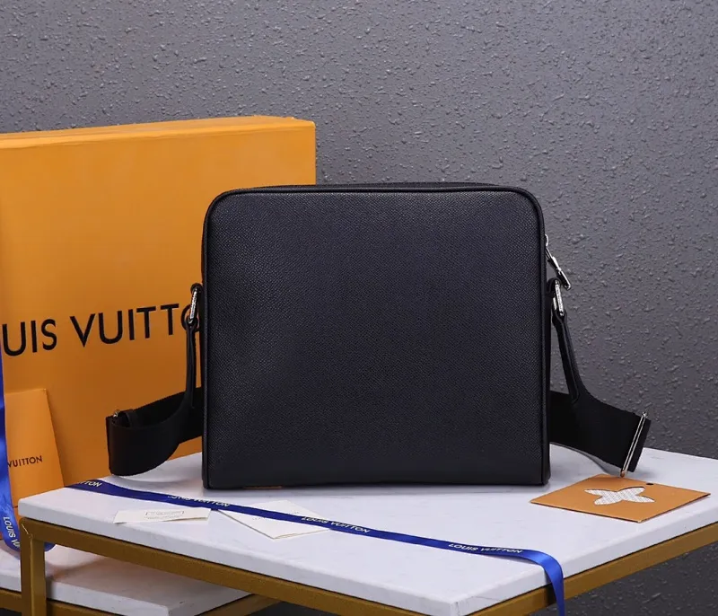 All categories 💚 Top version men's bag 💚 LV 58002500 2023 official LV crossbody bag LV men's crossbody bag 21.5-24-4.5