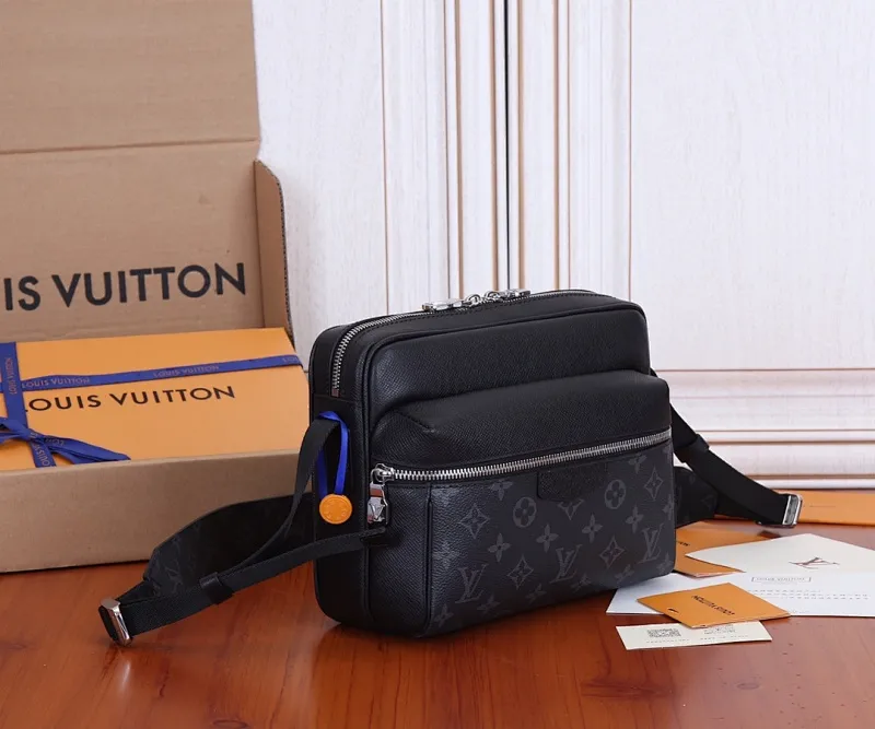All categories 💚 Top version men’s bags 💚 LV 2023 new LV crossbody bag