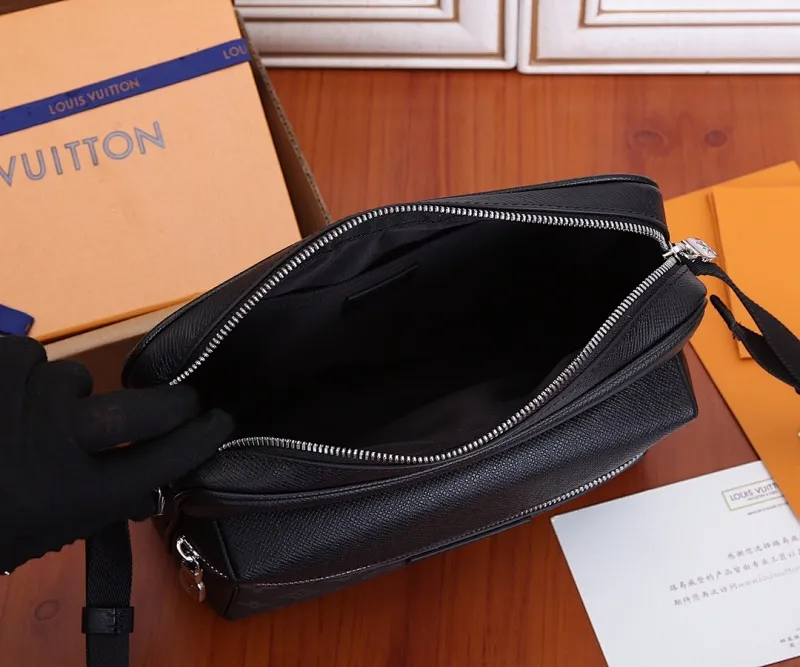 All categories 💚 Top version men’s bags 💚 LV 2023 new LV crossbody bag
