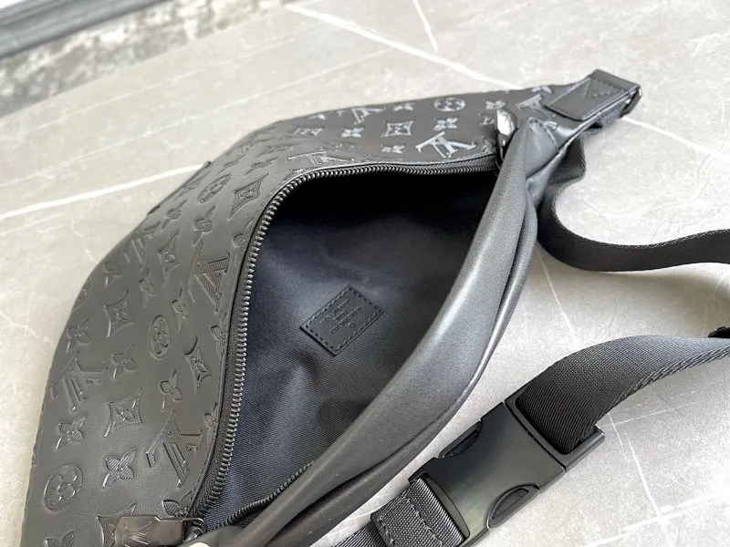 All categories 💚 Top version men’s bags 💚 LV 2025 official website new LV waist bag
