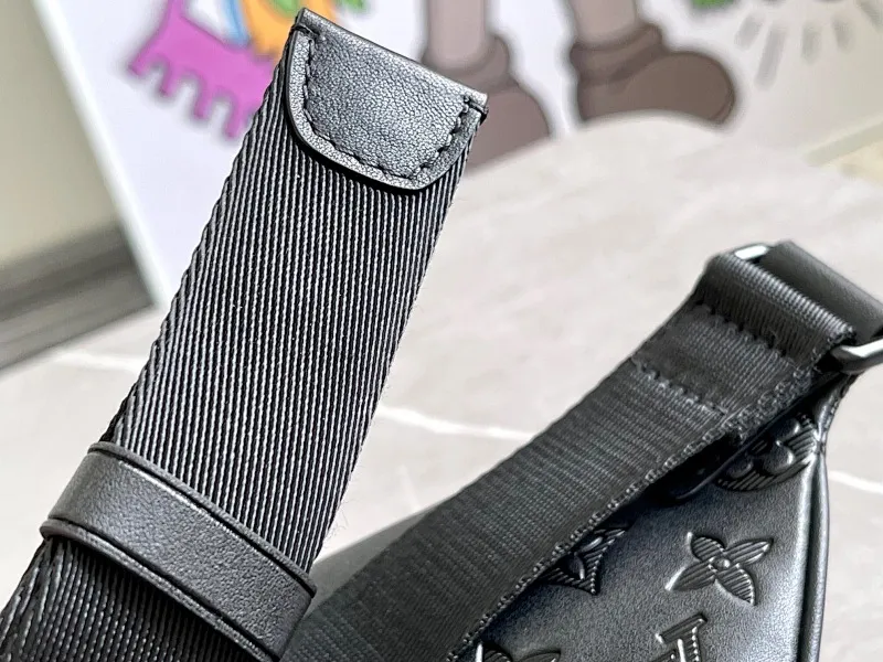 All categories 💚 Top version men’s bags 💚 LV 2025 official website new LV waist bag