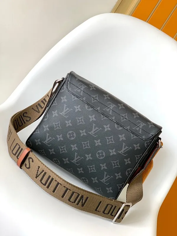 All categories 💚 Top version men’s bags 💚 LV 2025 new LV crossbody bag