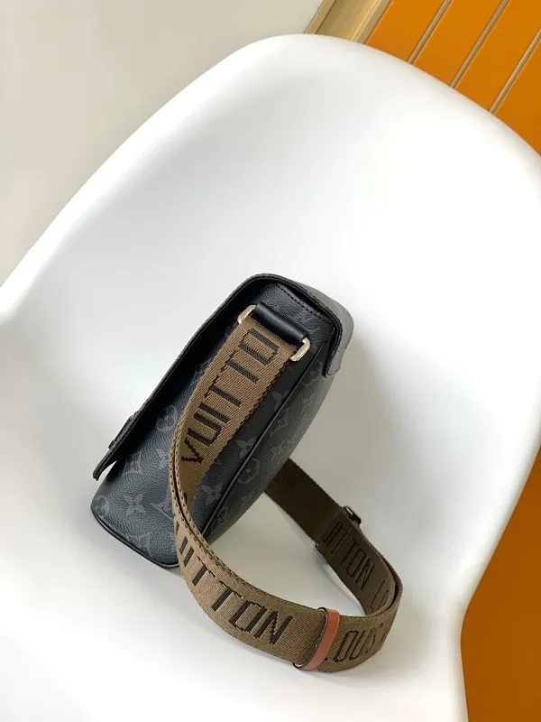 All categories 💚 Top version men’s bags 💚 LV 2025 new LV crossbody bag