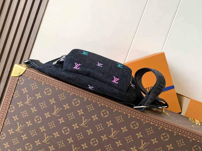 All categories 💚 Top version men’s bags 💚 LV 2025 new LV waist bag