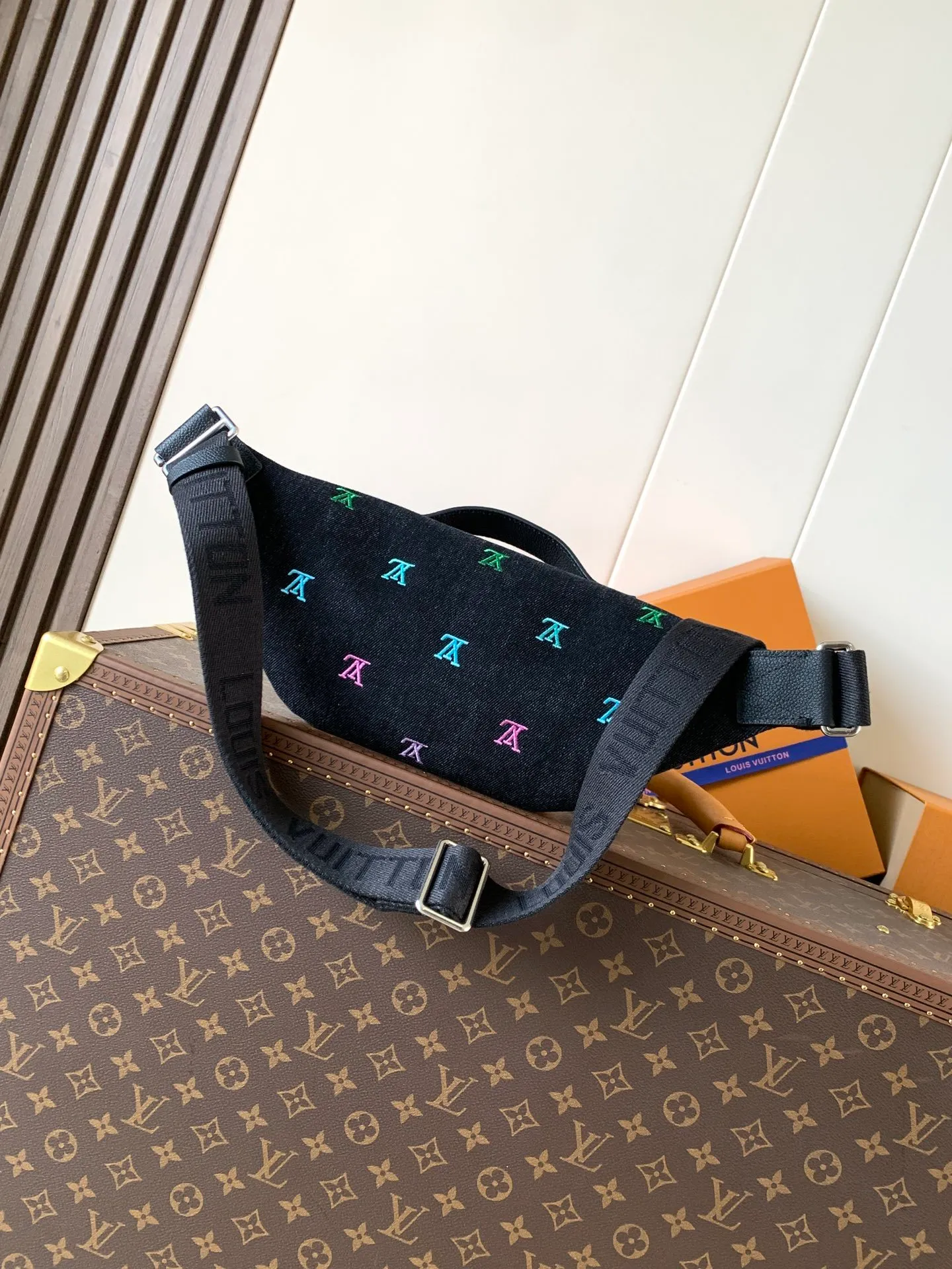 All categories 💚 Top version men’s bags 💚 LV 2025 new LV waist bag