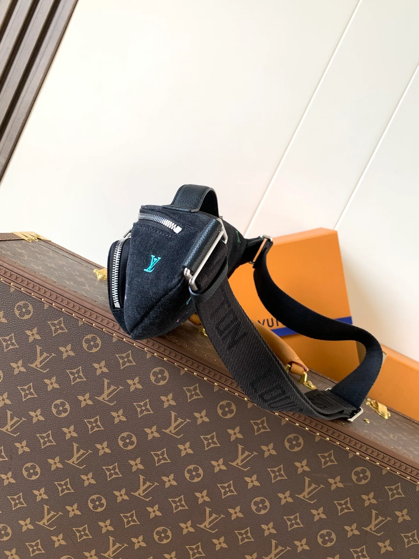 All categories 💚 Top version men’s bags 💚 LV 2025 new LV waist bag