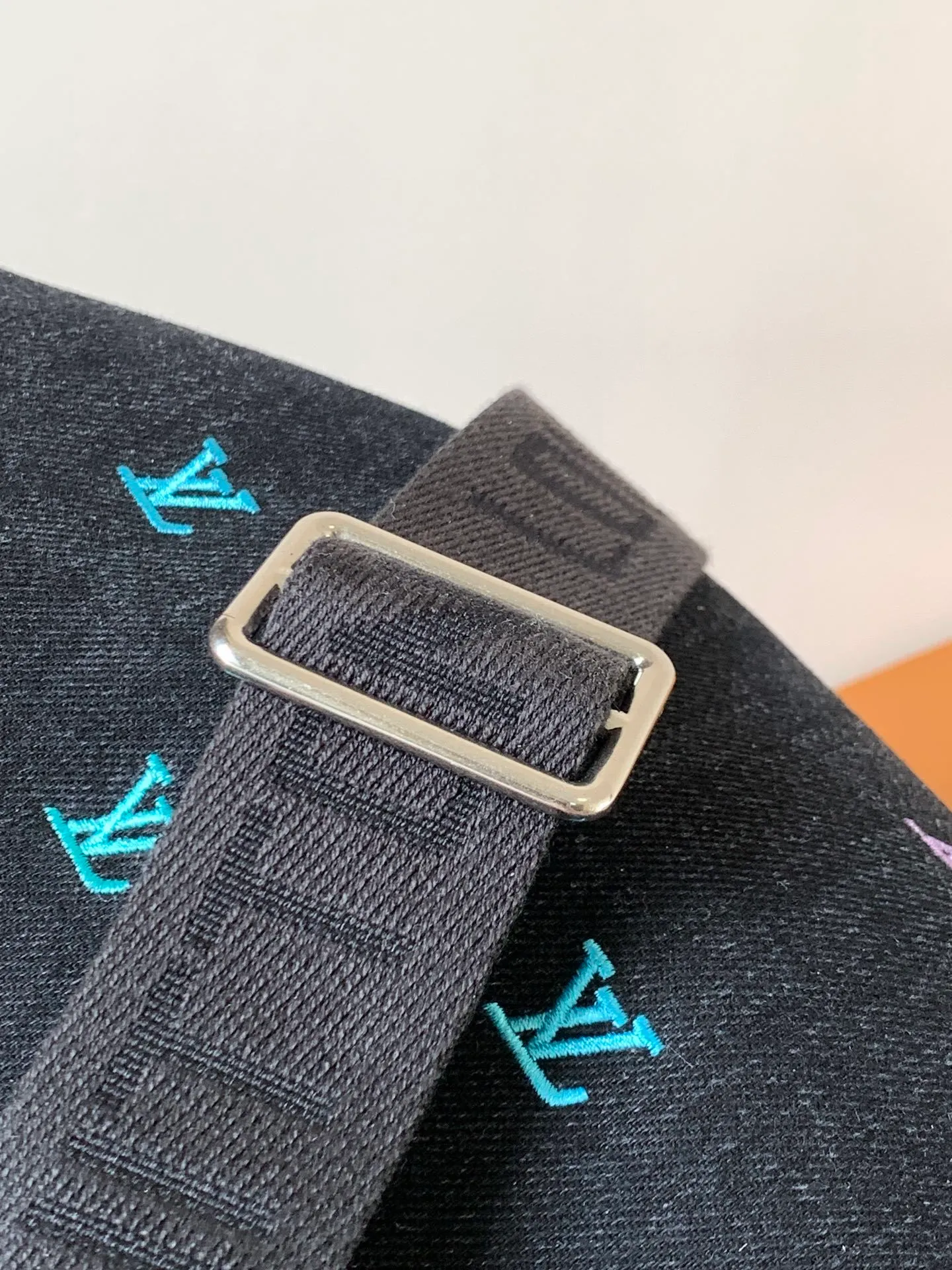 All categories 💚 Top version men’s bags 💚 LV 2025 new LV waist bag