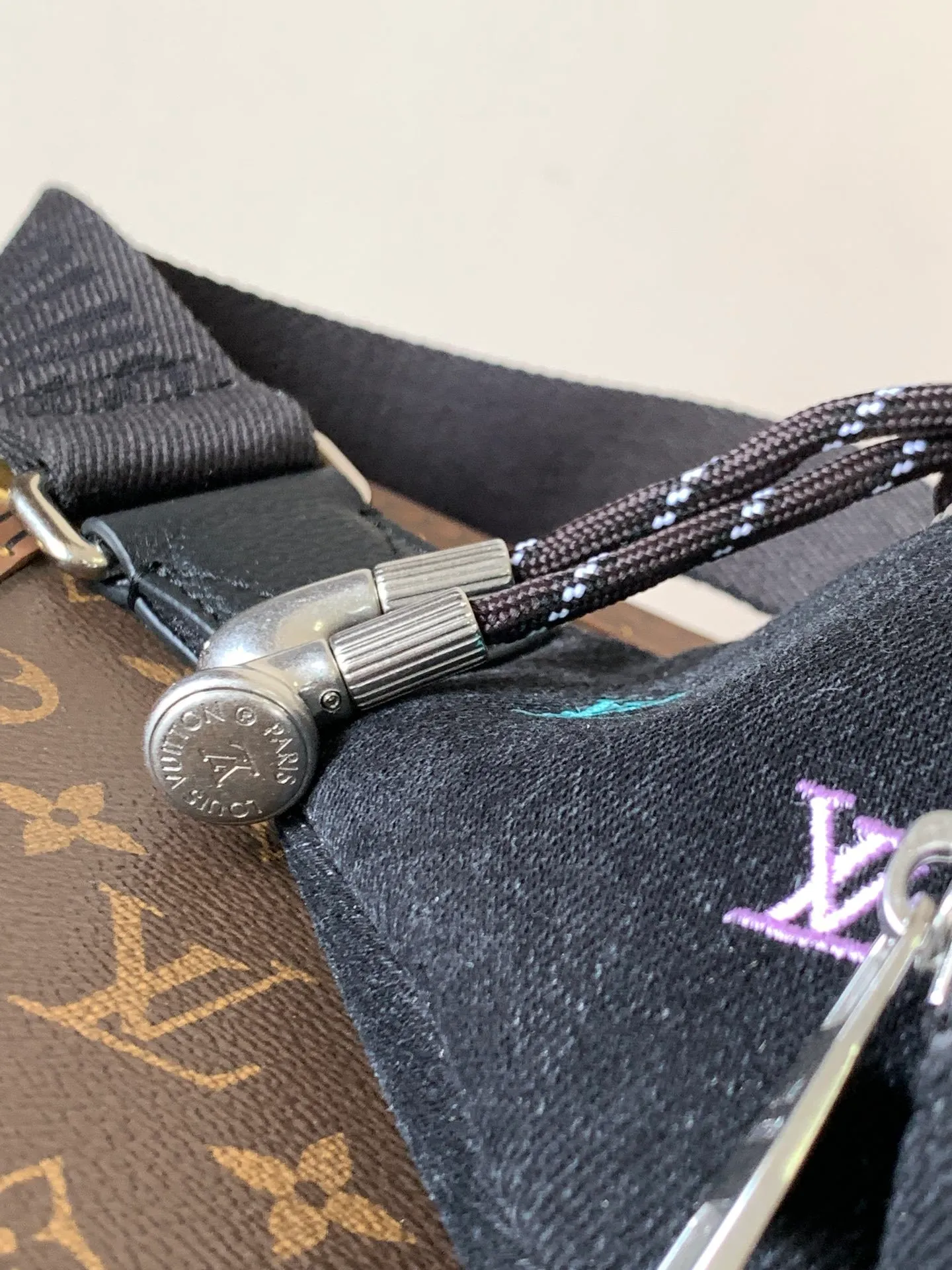 All categories 💚 Top version men’s bags 💚 LV 2025 new LV waist bag