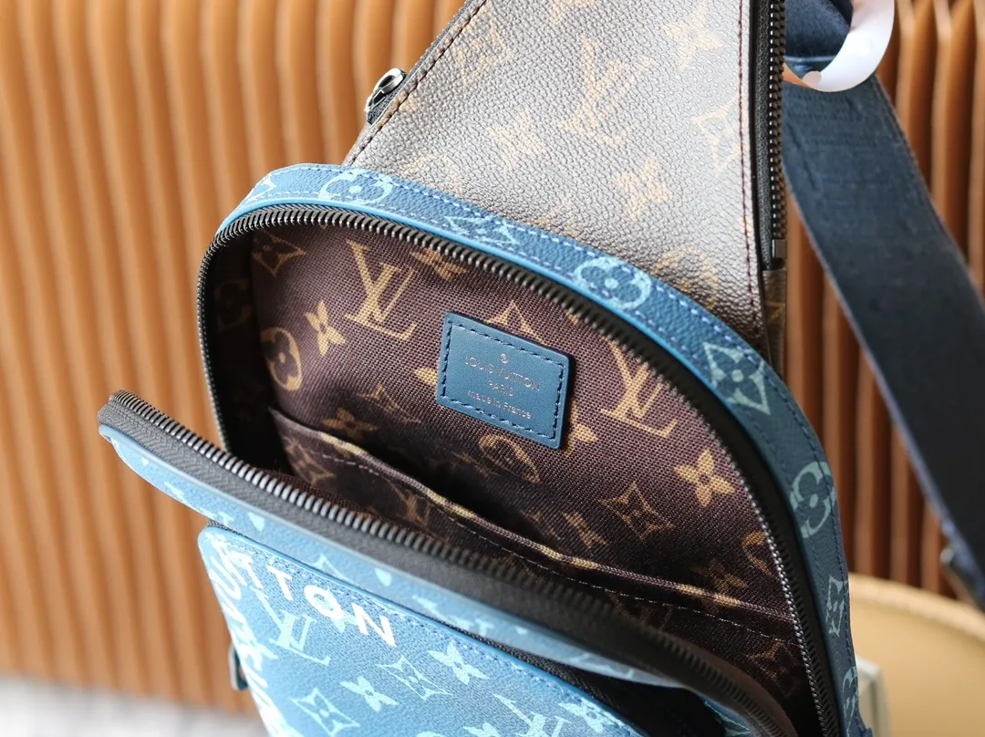 All categories 💚 Top version men’s bags 💚 LV 2023 new LV chest bag
