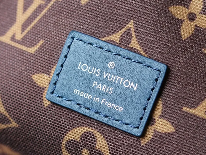 All categories 💚 Top version men’s bags 💚 LV 2023 new LV chest bag