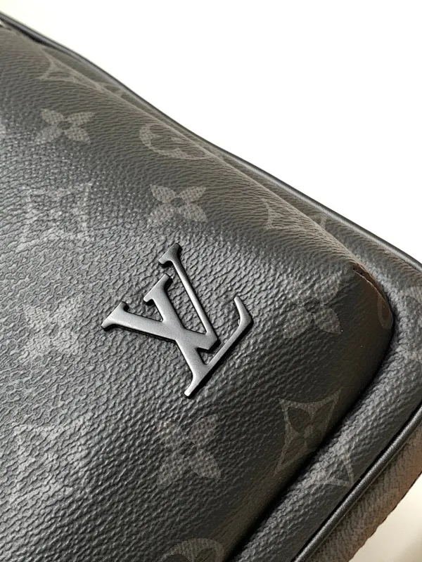 All categories 💚 Top version men’s bags 💚 LV 2025 official website new LV chest bag