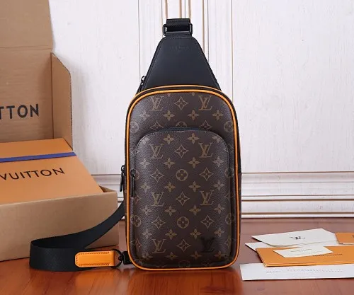 All categories 💚 Top version men’s bags 💚 LV 2023 new LV chest bag