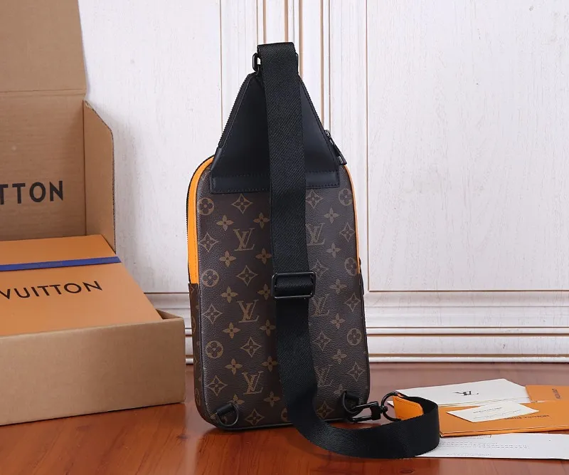 All categories 💚 Top version men’s bags 💚 LV 2023 new LV chest bag