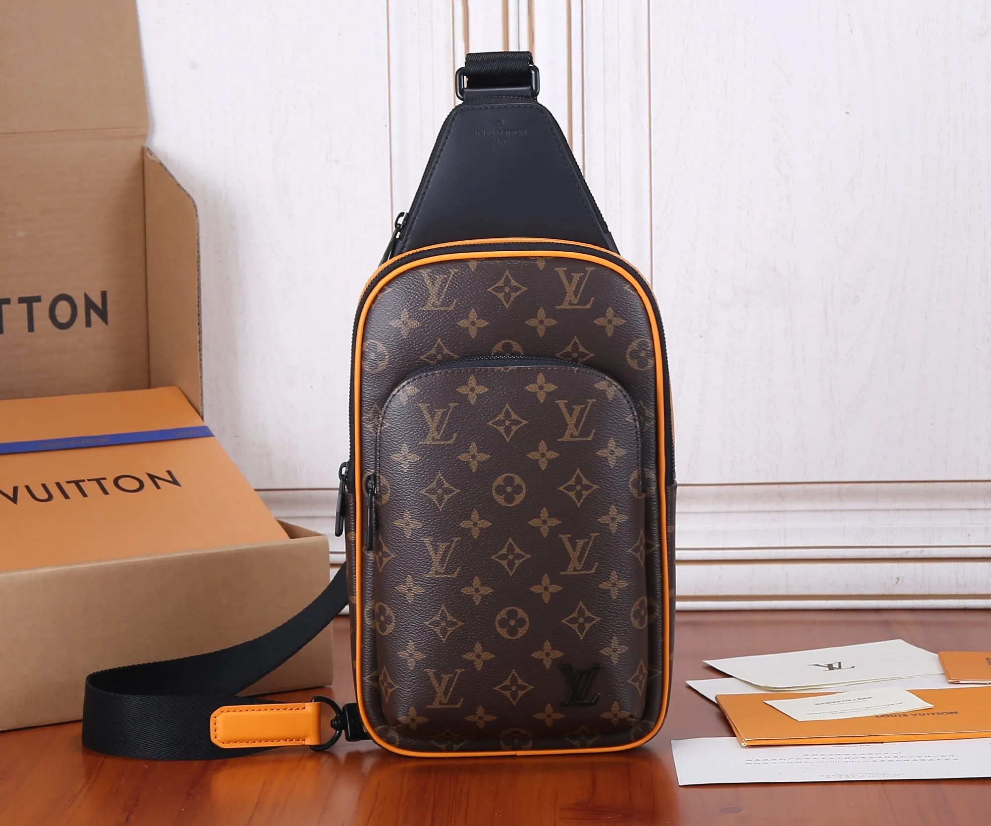 All categories 💚 Top version men’s bags 💚 LV 2023 new LV chest bag
