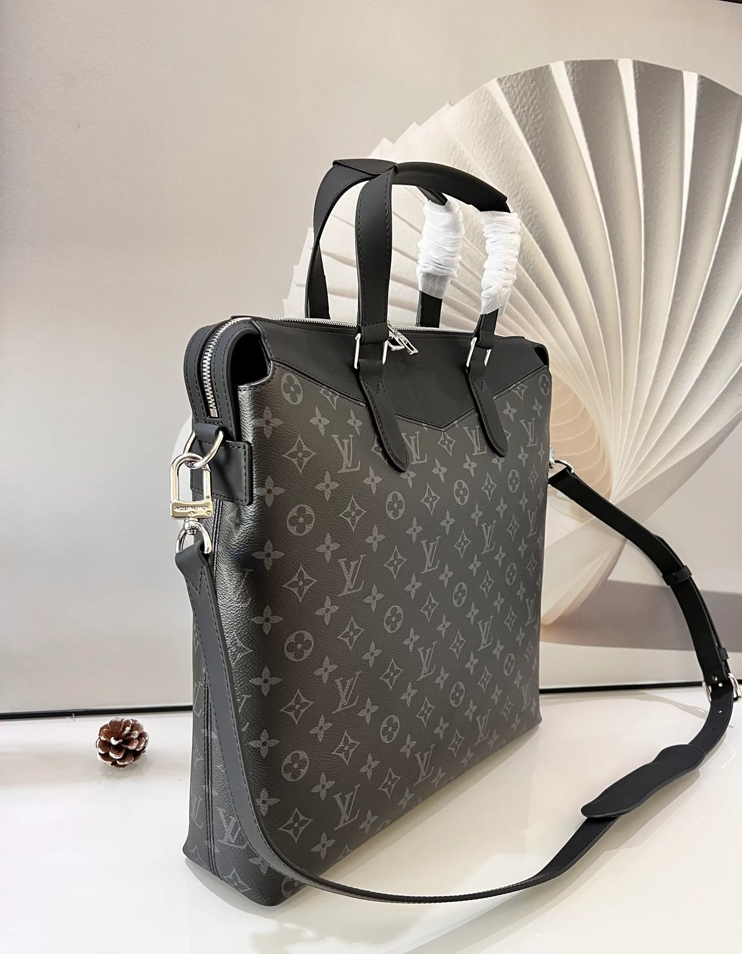 All categories 💚 Top version men’s bags 💚 LV 2024 new LV crossbody bag