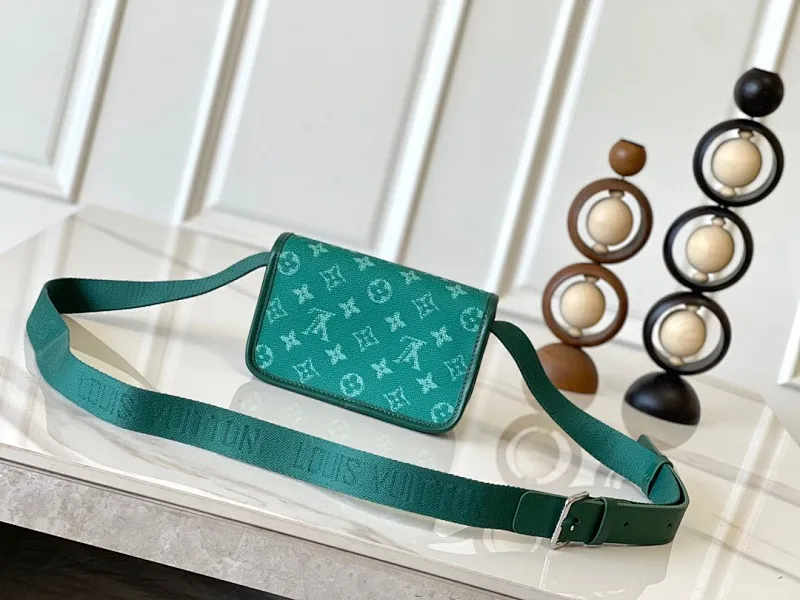 All categories 💚 Top version men’s bags 💚 LV 2025 official website new LV crossbody bag