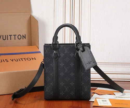 All categories 💚 Top version men’s bags 💚 LV 2023 new LV crossbody bag