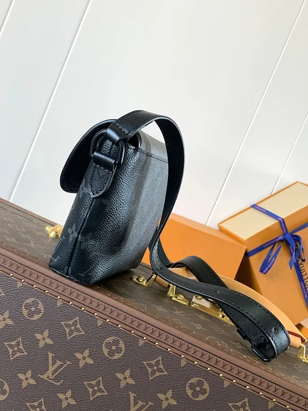 All categories 💚 Top version men’s bags 💚 LV 2024 new LV crossbody bag