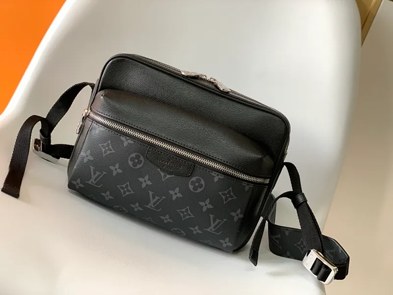 All categories 💚 Top version men’s bags 💚 LV 2024 new LV crossbody bag