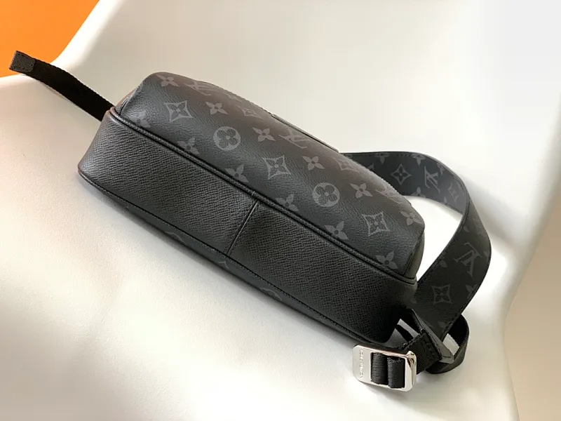 All categories 💚 Top version men’s bags 💚 LV 2024 new LV crossbody bag