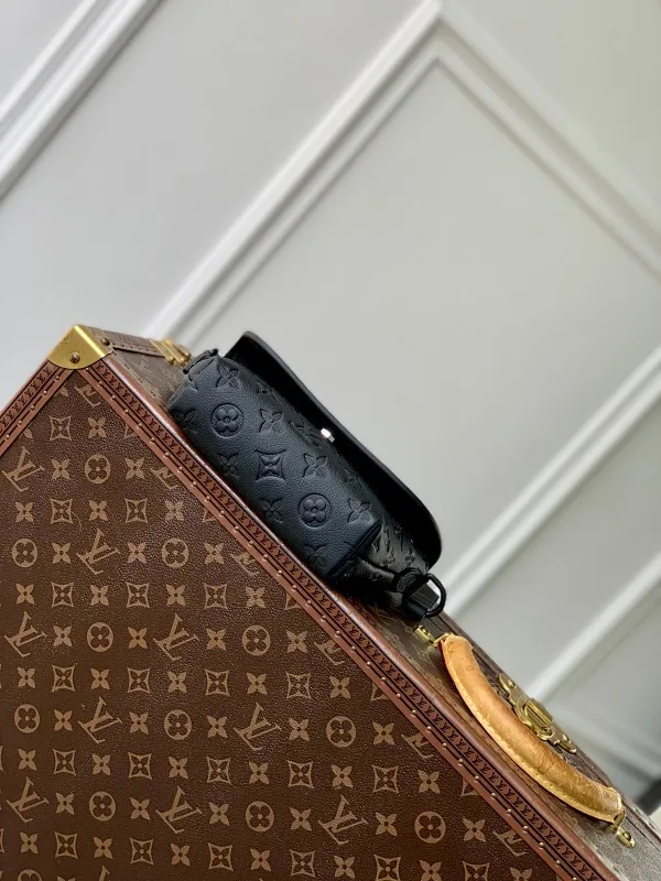 All categories 💚 Top version men’s bags 💚 LV 2024 official website new LV crossbody bag