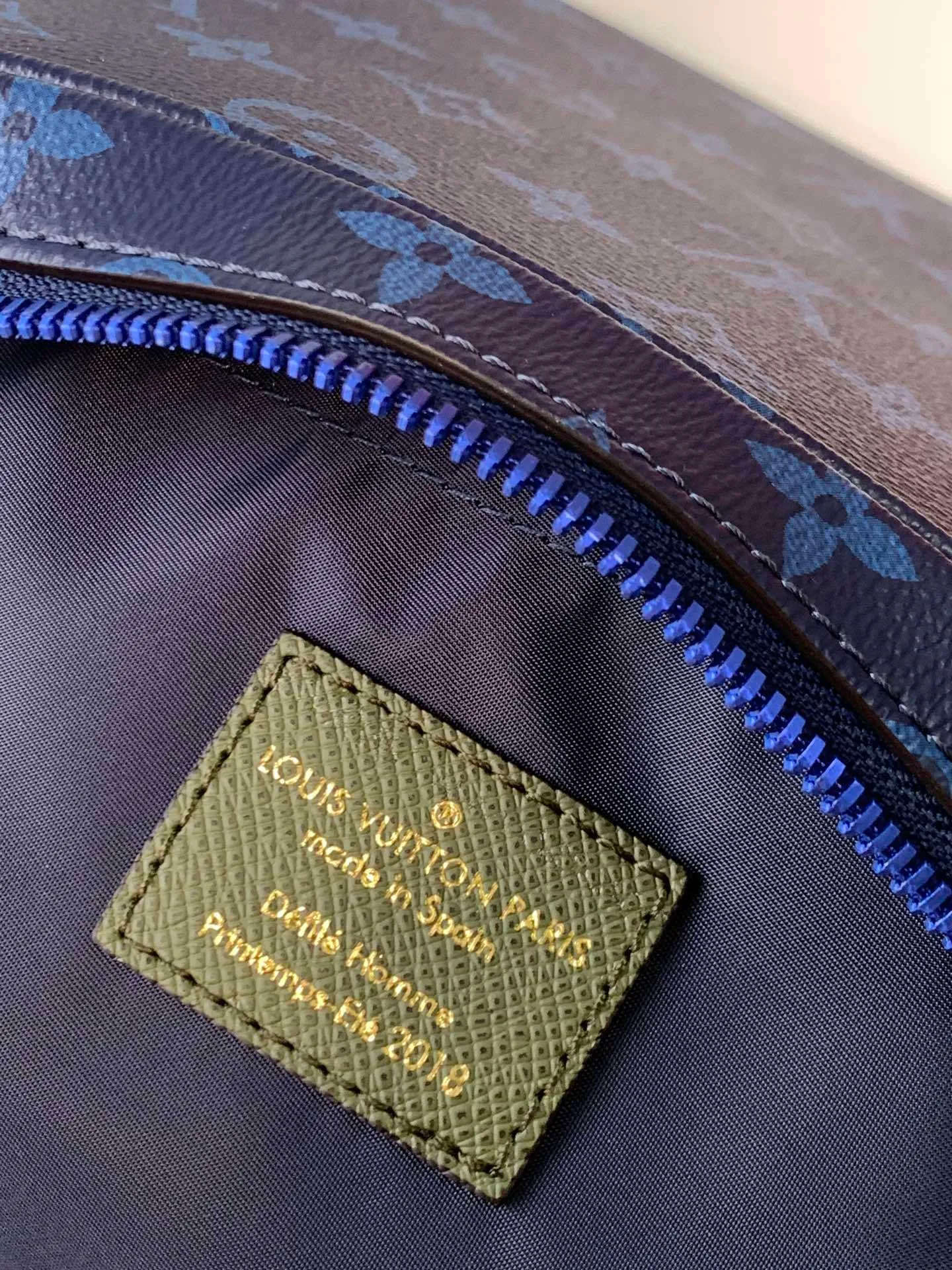 All categories 💚 Top version men’s bags 💚 LV 2024 new LV crossbody bag
