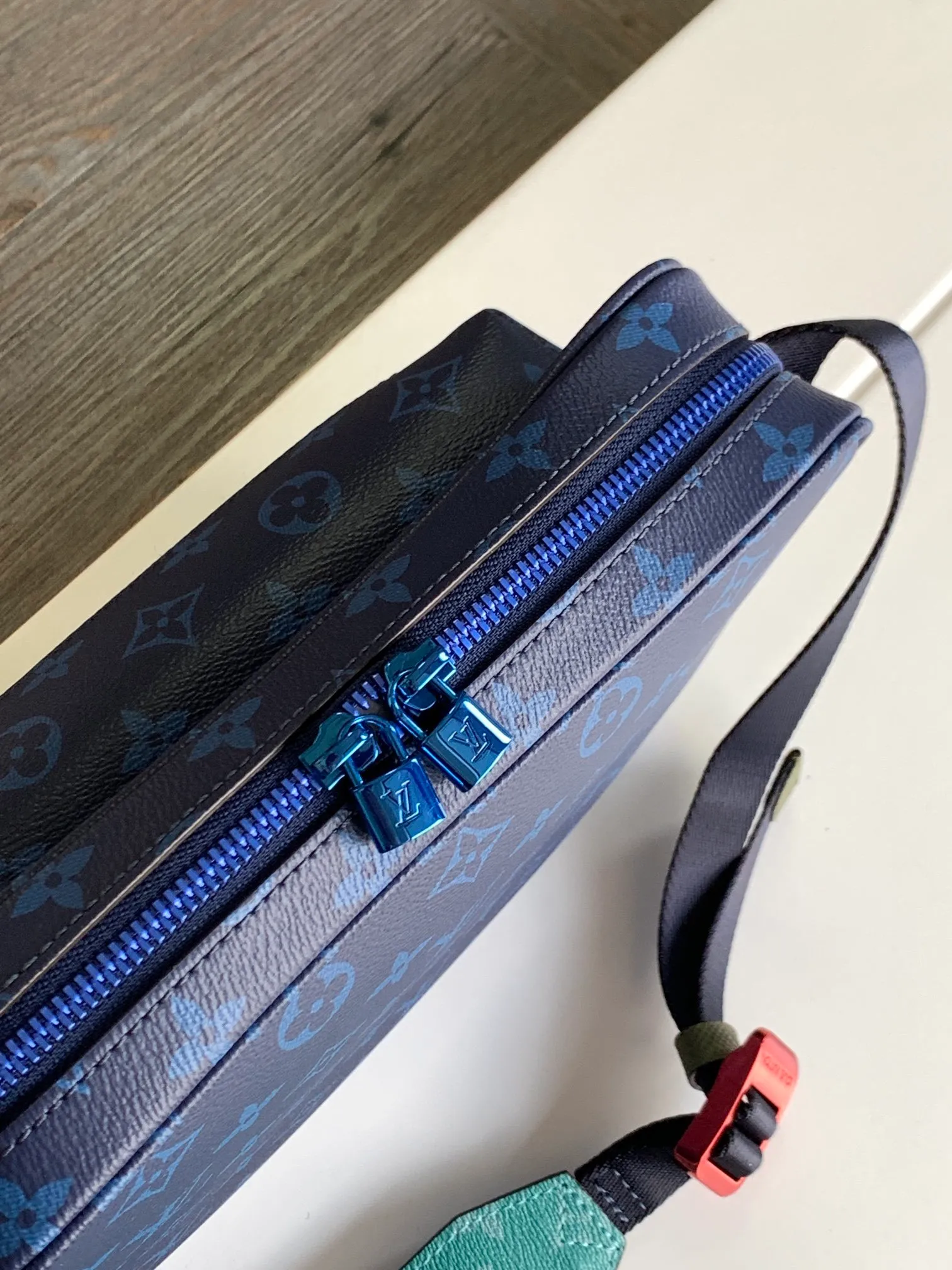 All categories 💚 Top version men’s bags 💚 LV 2024 new LV crossbody bag