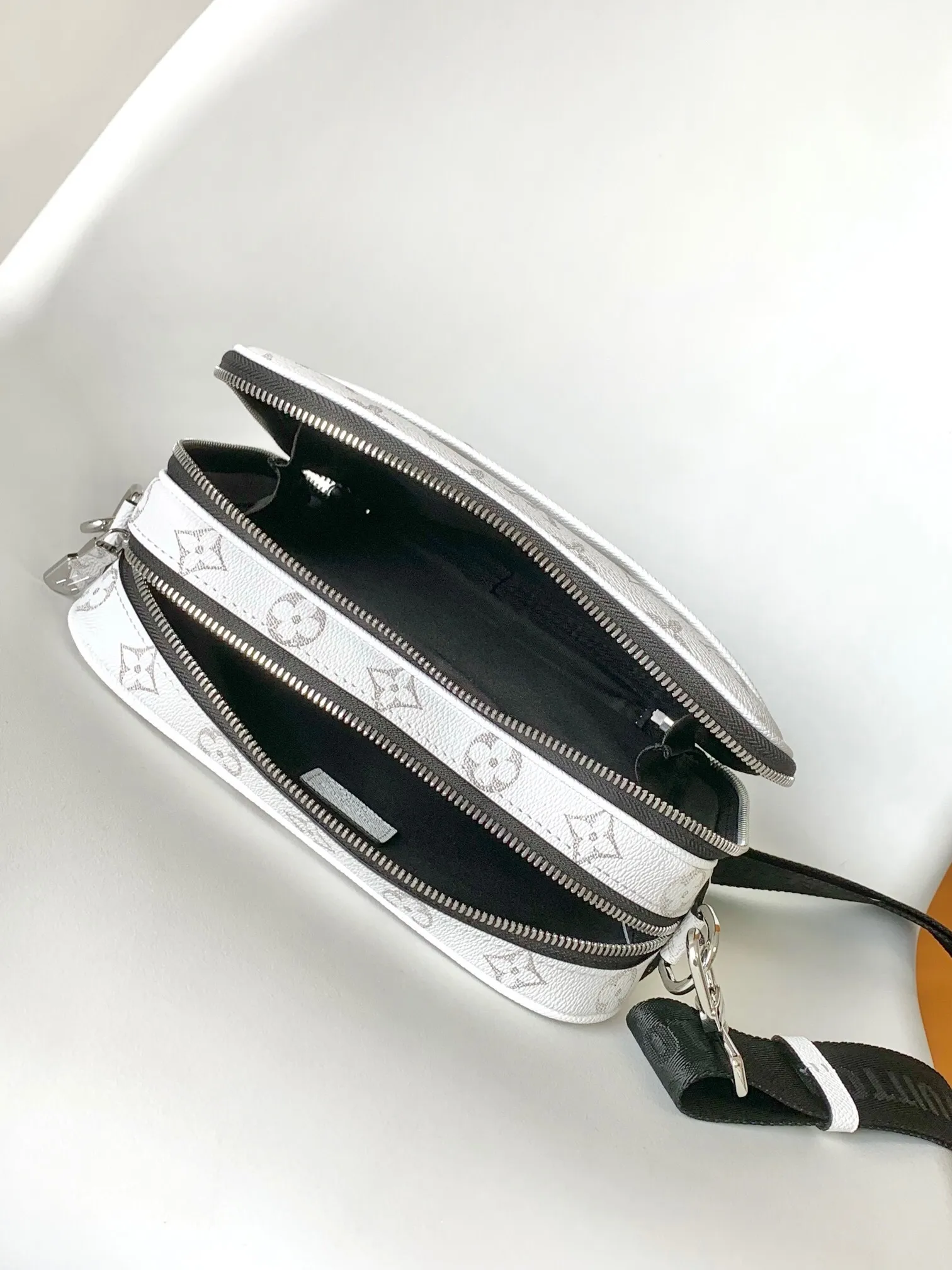 All categories 💚 Top version men’s bags 💚 LV 2024 official website new LV crossbody bag