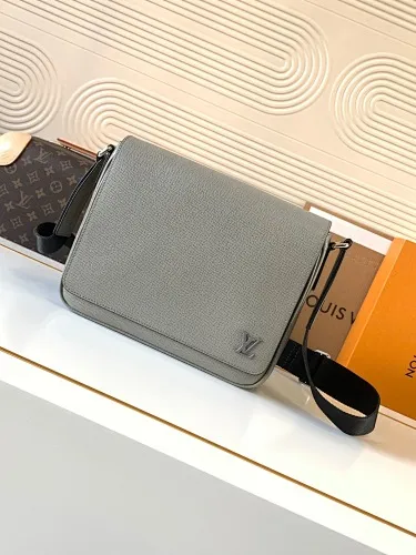 All categories 💚 Top version men’s bags 💚 LV 2024 official website new LV crossbody bag