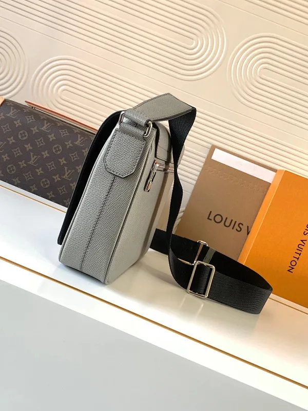 All categories 💚 Top version men’s bags 💚 LV 2024 official website new LV crossbody bag