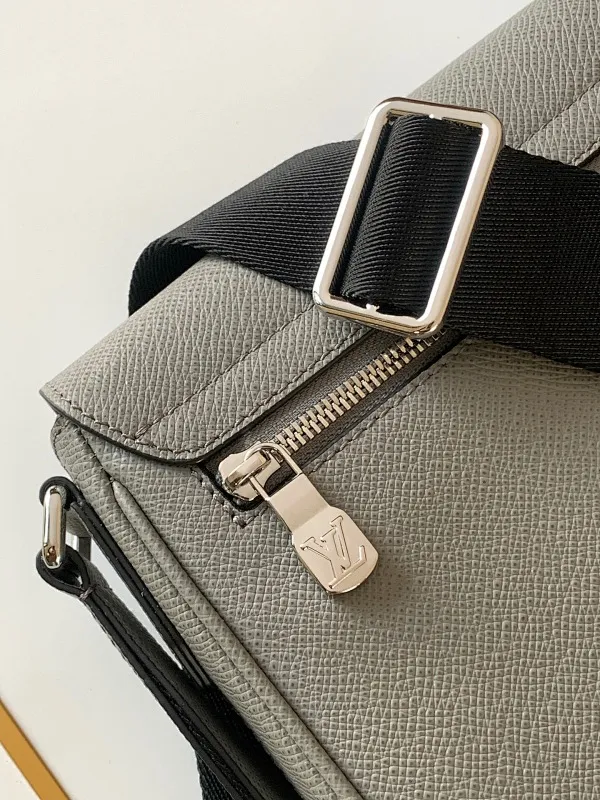 All categories 💚 Top version men’s bags 💚 LV 2024 official website new LV crossbody bag