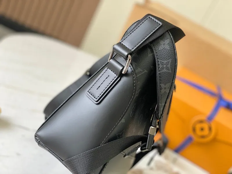 All categories 💚 Top version men’s bags 💚 LV 2024 new LV crossbody bag