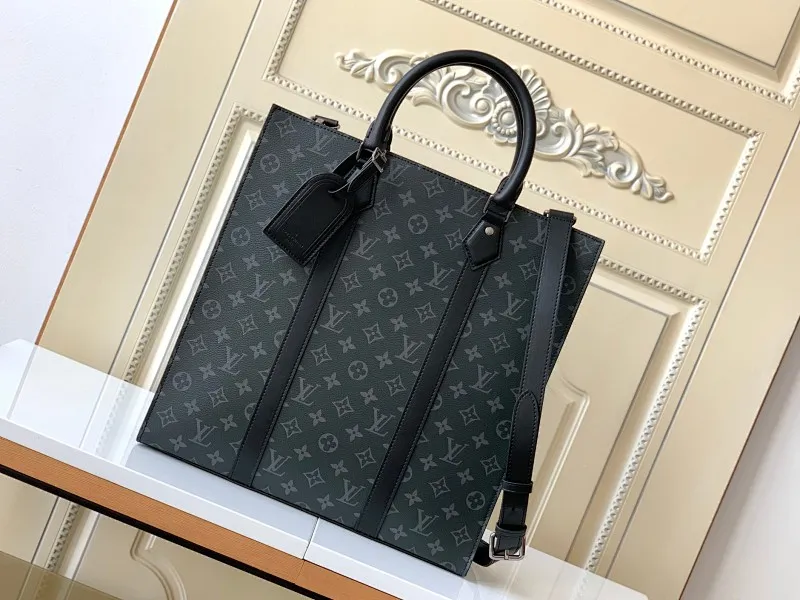 All categories 💚 Top version men’s bags 💚 LV 2024 new LV crossbody bag