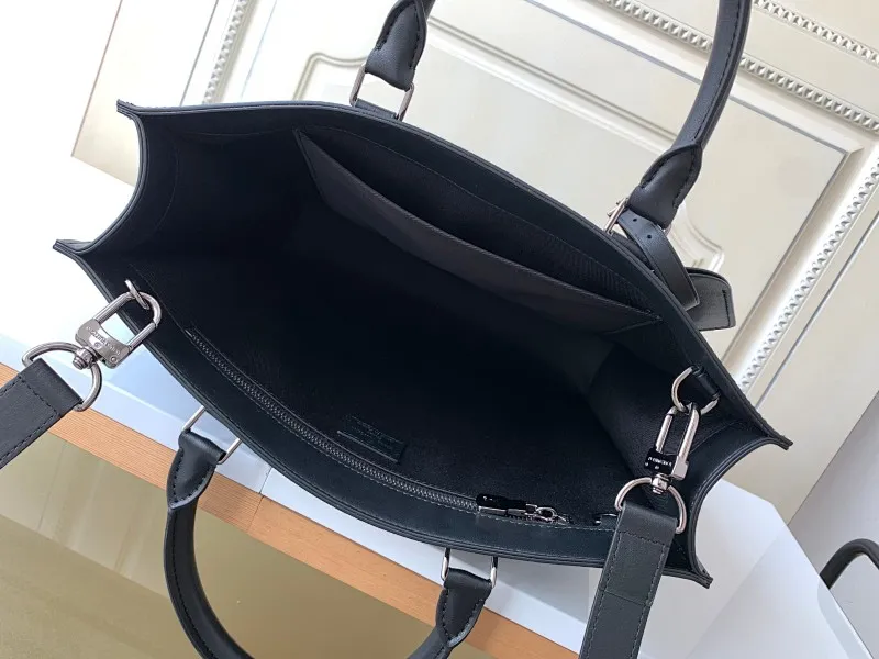 All categories 💚 Top version men’s bags 💚 LV 2024 new LV crossbody bag