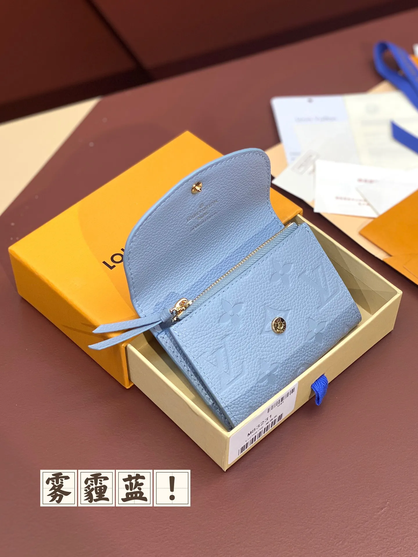 400💰M83231! Haze blue! Made of top layer cowhide! Women's Coin Purse Card Holder Small and exquisite but extremely practical, this colorful envelope-style coin purse is the perfect companion for modern women in urban life. It is compact and can be easily carried in a bag or even a pocket. Size: 11×8cm. .