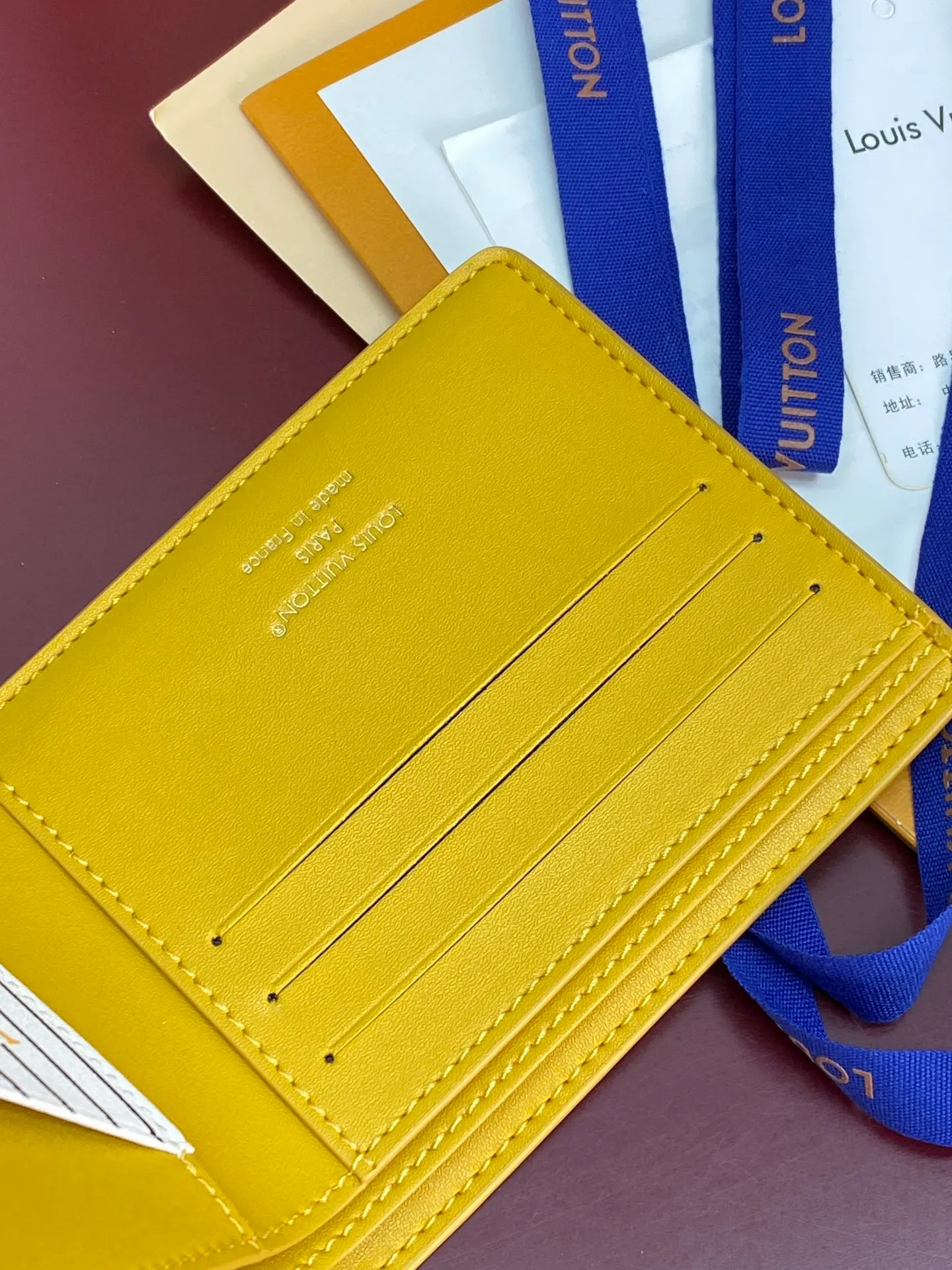M25801 yellow! 🦀MULTIPLE Wallet, this Multiple wallet is made of Epi cow leather with a unique texture, and then a sophisticated inner layer is constructed of cow leather and printed leather. The compact size includes card slots, pockets and compartments, making it a perfect choice for everyday travel.  9 x 1.5 x 11.5 cm (H x W x Length). 💰380